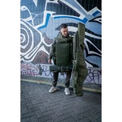 Trakker Sanctuary Cuna Autoinflable XL -Trakker Trakker NXG Luggage Lifestyle Shoot Feb 005 550x550h